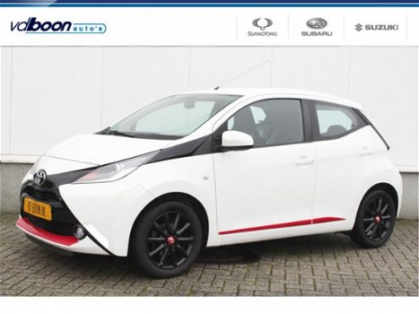 Toyota Aygo - 1.0 VVT-i X-Play | Airco | Cruise | Camera | Lm-Velgen - 1