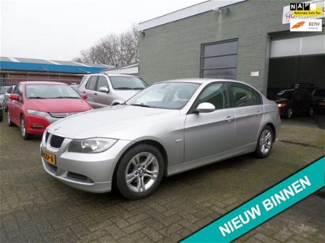 BMW 3-serie - 318i Business Line 6 BAK, NAVIGATIE - 1