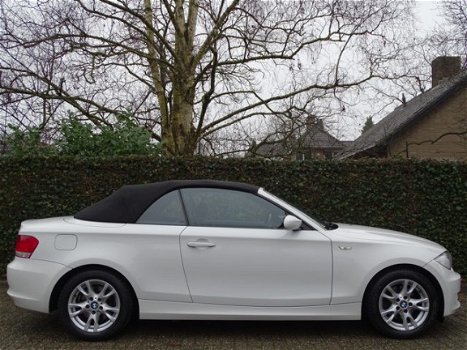 BMW 1-serie Cabrio - 118i Executive Leer/Stof, Navi, ECC, El. Pakket, etc. - 1