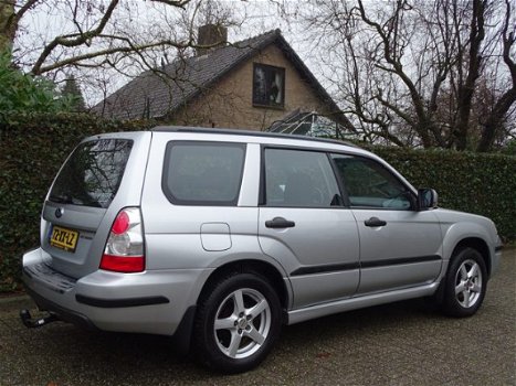 Subaru Forester - 2.0 X Edition Airco/ECC, El. Pakket, Haak, 1e Eig., Volledig onderhouden! - 1