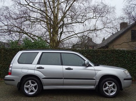 Subaru Forester - 2.0 X Edition Airco/ECC, El. Pakket, Haak, 1e Eig., Volledig onderhouden! - 1