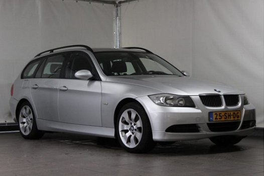 BMW 3-serie Touring - 2.0 I 320 AUT Executive / Trekhaak - 1