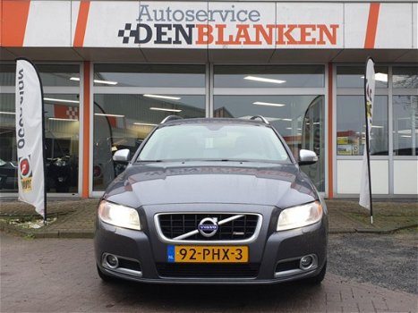 Volvo V70 - 2.0T R-Edition BJ.2011 / Automaat / Navi / Leder / R-Design / Xenon - 1