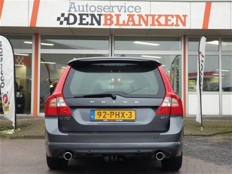 Volvo V70 - 2.0T R-Edition BJ.2011 / Automaat / Navi / Leder / R-Design / Xenon - 1