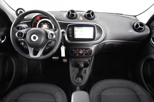 Smart Forfour - 1.0 Prime Sport Automaat *Navigatie*Leer*Stoelverwarming - 1