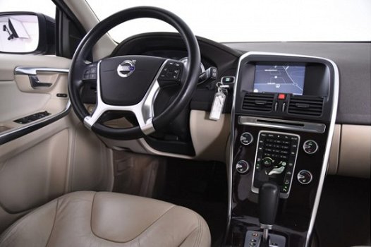 Volvo XC60 - 3.2 AWD Summum *Xenon*Leer*Navigatie*Camera - 1