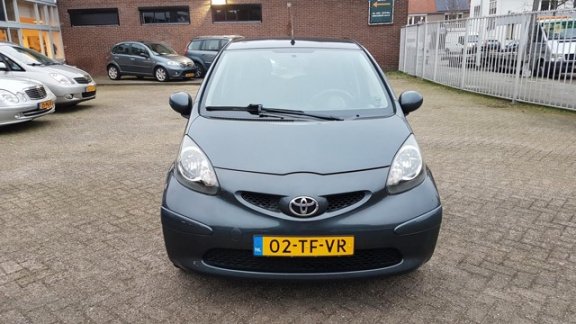 Toyota Aygo - 1.0-12V + 5 Deurs - Electrisch pakket - Dealer onderhouden - 1