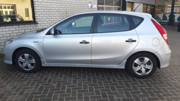 Hyundai i30 - 1.4i i-Drive Cool - 1