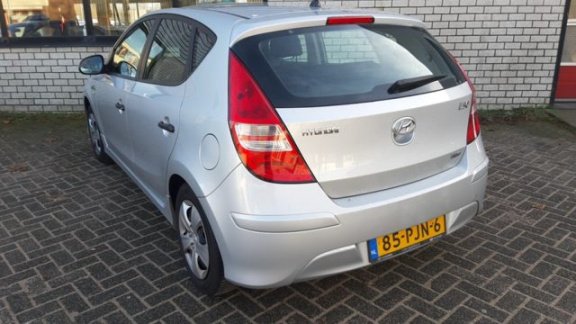 Hyundai i30 - 1.4i i-Drive Cool - 1