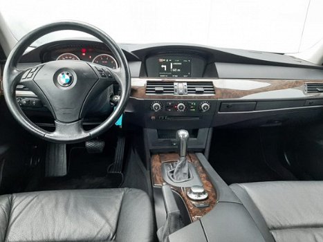BMW 5-serie - 525i Executive Youngtimer/Automaat/Navigatie/Xenon/Leer - 1