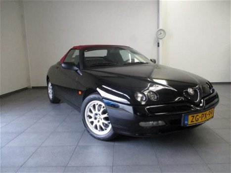 Alfa Romeo Spider - 1.8-16V T.Spark / CABRIO - 1