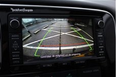 Mitsubishi Outlander - 2.0 PHEV Limited Edition X-Line | Incl. BTW | Trekhaak | Camera | Schuif/kant