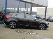 Volvo V40 - 2.0 D2 R-Design Business NAVI XENON 18'' - 1 - Thumbnail