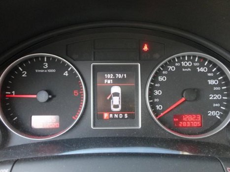 Audi A4 - 2.0 TDI Advance - 1