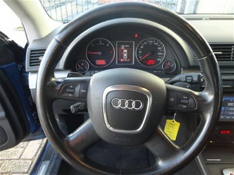 Audi A4 - 2.0 TDI Advance - 1