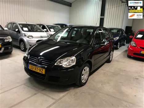 Volkswagen Polo - 1.4-16V Optive 5 DEURS/AIRCO/NAP/APK - 1