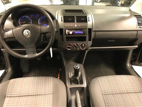 Volkswagen Polo - 1.4-16V Optive 5 DEURS/AIRCO/NAP/APK - 1