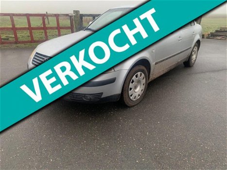 Volkswagen Passat - 1.9 TDI H5 Comfortline Clima - 1