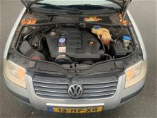 Volkswagen Passat - 1.9 TDI H5 Comfortline Clima