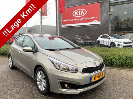 Kia Cee'd - 1.6 GDI First Edition NAVI , CAMERA , WEINIG KM - 1