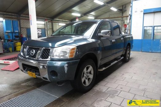 Nissan Titan - 5, 6 SE DUBBELE CABINE / PICK-UP - 1