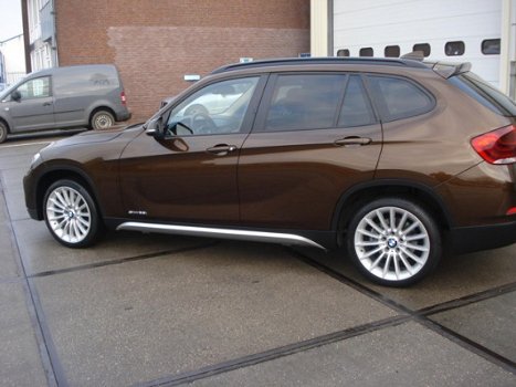BMW X1 - S Drive28i Business+ - 1