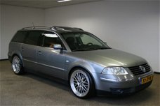 Volkswagen Passat Variant - 2.3 V5 Highline