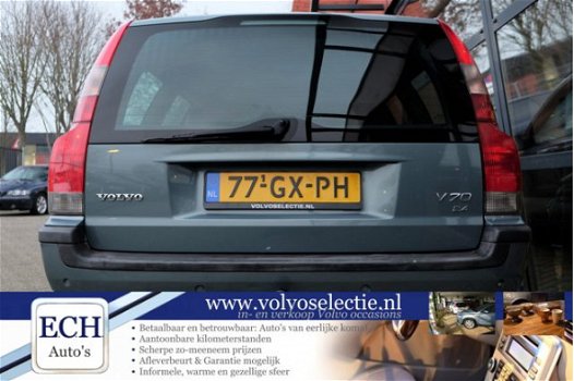 Volvo V70 - 2.4 Climate Control, Navi, Dolby Surround, Trekhaak - 1