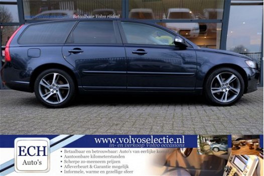 Volvo V50 - D2 Limited Edition, Leer, Navi, 17 inch, stoelverwarming - 1