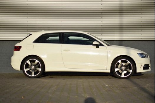 Audi A3 Sportback - 1.8 TFSI Attraction Pro Line plus - 1