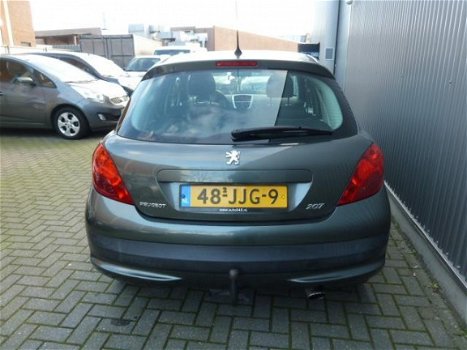 Peugeot 207 - 1.4 VTi Sublime /gebruikt wat olie - 1