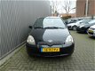 Toyota Yaris - 1.3-16V VVT-i Luna /5drs/1e eigenaar - 1 - Thumbnail