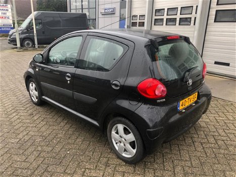 Toyota Aygo - 1.0-12V Sport [bj 2007] 5DRS AIRCO+2e Eigenaar/NW APK - 1