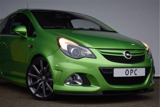 Opel Corsa - 1.6 Turbo 211PK OPC Nürburgring | Leder | Schuif/Kantel | Brembo | Navigatie | - 1