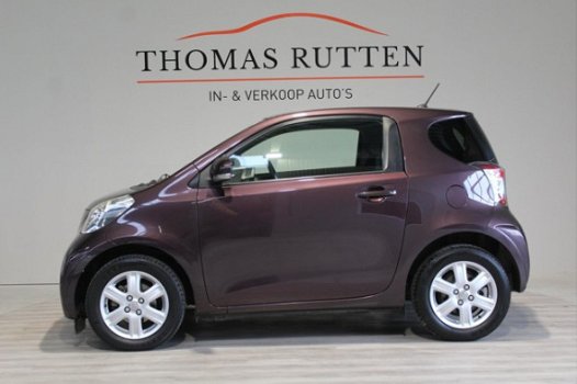 Toyota iQ - 2010/ NAP/ Airco/ Navi/ Elek Ramen + Spiegels/ Stuur bed./ Onderhoudsboekjes - 1