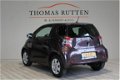 Toyota iQ - 2010/ NAP/ Airco/ Navi/ Elek Ramen + Spiegels/ Stuur bed./ Onderhoudsboekjes - 1 - Thumbnail