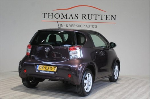 Toyota iQ - 2010/ NAP/ Airco/ Navi/ Elek Ramen + Spiegels/ Stuur bed./ Onderhoudsboekjes - 1