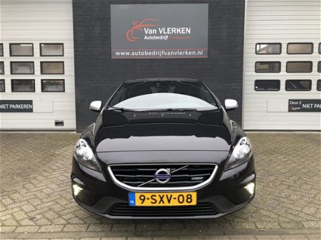 Volvo V40 - 1.6 T3 R-Design - 1