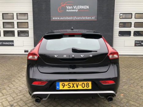 Volvo V40 - 1.6 T3 R-Design - 1