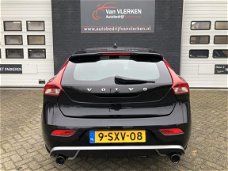 Volvo V40 - 1.6 T3 R-Design