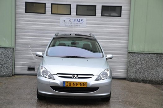 Peugeot 307 SW - 2.0 16V Pack Airco BJ'04 Trekhaak Cruise - 1