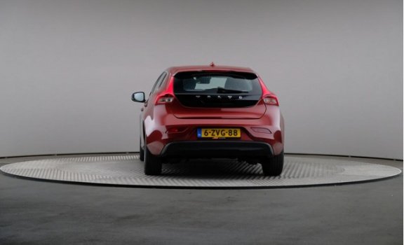 Volvo V40 - 1.6 D2 Momentum, Navigatie - 1