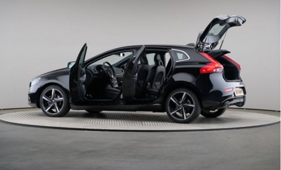 Volvo V40 - D2 Business Sport, Navigatie, Xenon - 1