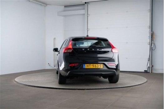 Volvo V40 - 2.0 D2 Momentum Business - 1