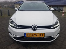 Volkswagen Golf - 1.0 TSI Highline 1.0 Tsi 110pk Pano Led Xenon 6 bak App highline