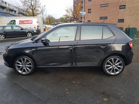 Skoda Fabia - 1.2 TSI Drive 1.2 TSI 90Pk Led Navi Airco Pdc Stoelwerwarming Climat control - 1