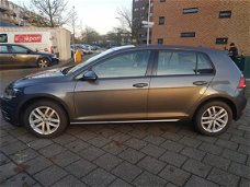 Volkswagen Golf - 1.0 TSI Highline virtual DSG