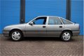 Opel Vectra - 1.8i CDX - 1 - Thumbnail