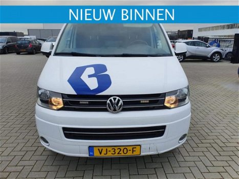 Volkswagen Transporter - 1