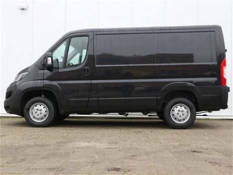 Peugeot Boxer - 330 2.2 BlueHDi 120 L1H1 Premium Navigatie / Airco / - 1